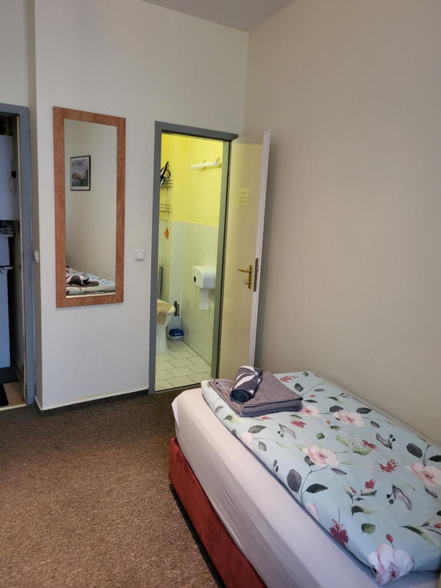 Pension Hubertus Berlin Exteriör bild
