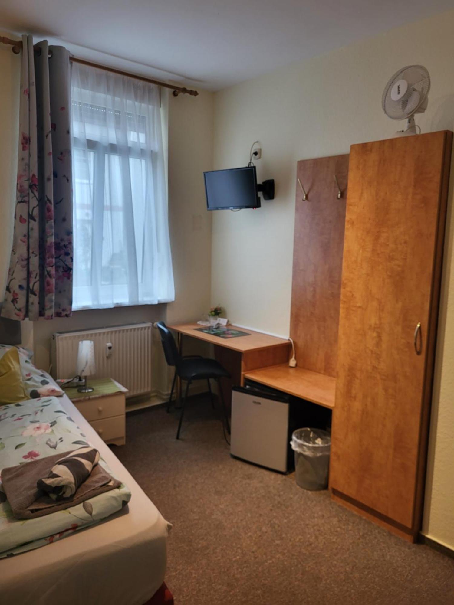 Pension Hubertus Berlin Exteriör bild